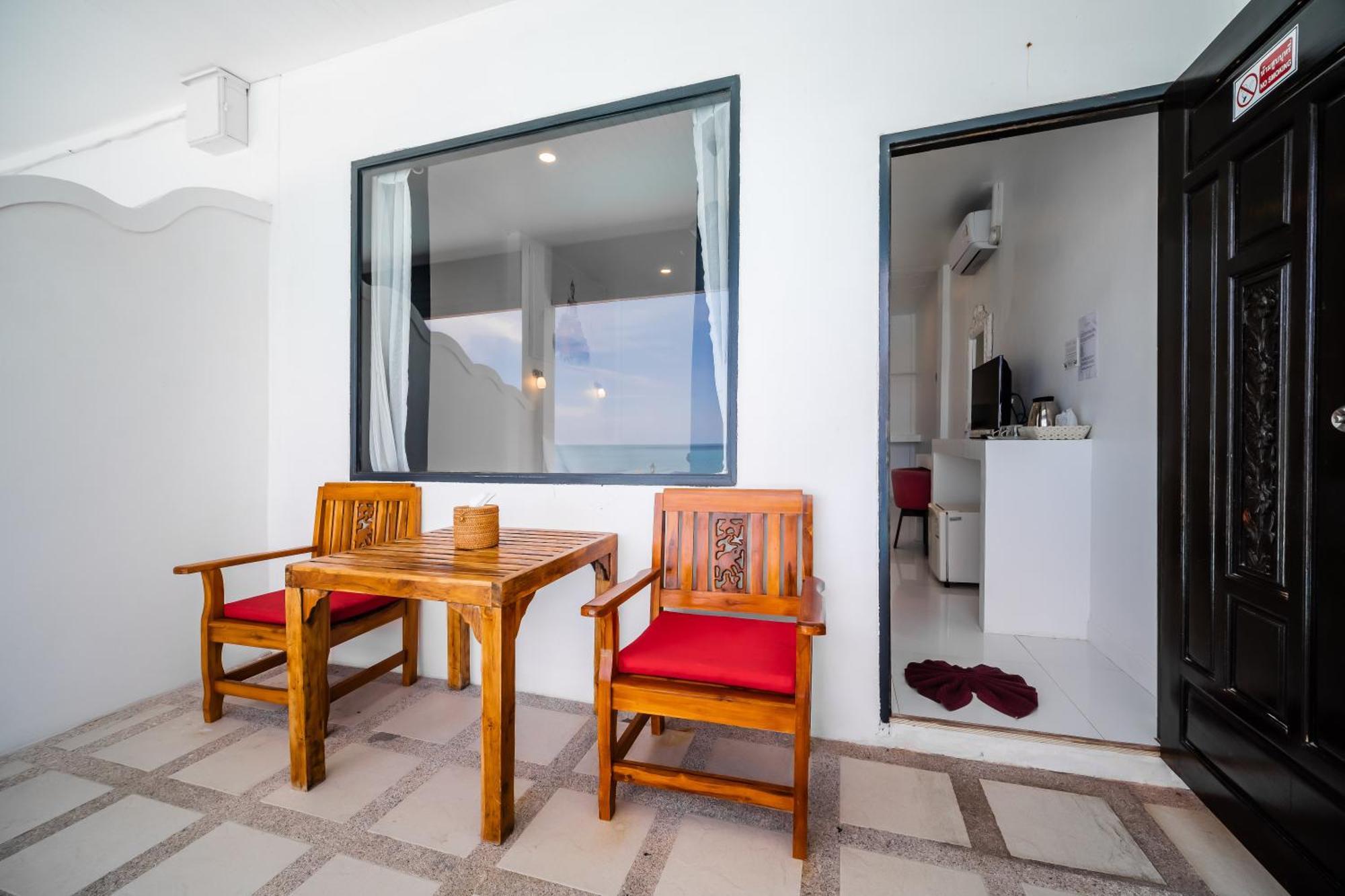 Crystal Bay Beach Resort Lamai Beach  Bagian luar foto